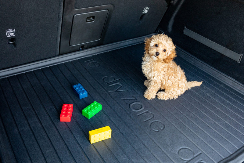 Стелка за багажник DRY ZONE за Audi Q2 (2016+) горно положение