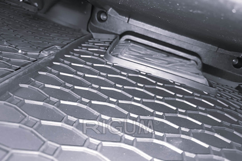 Ταπέτα από καουτσούκ Rigum για Opel Combo (2018+) 2 καθίσματα, 2 μέρη