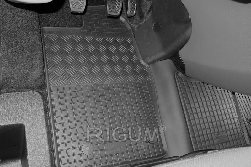 Ταπέτα από καουτσούκ Rigum για Ford Tourneo Custom (2018+) 2 ή 3 θέσεων, χειροκίνητο κιβώτιο ταχυτήτων - 3 τεμάχια