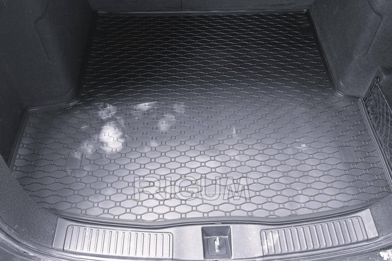 Гумена стелка за багажник Rigum за Honda Civic Tourer (2012–2016)