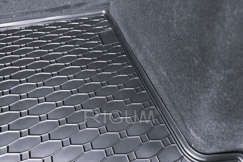 Гумена стелка за багажник Rigum за Honda Civic Tourer (2012–2016)