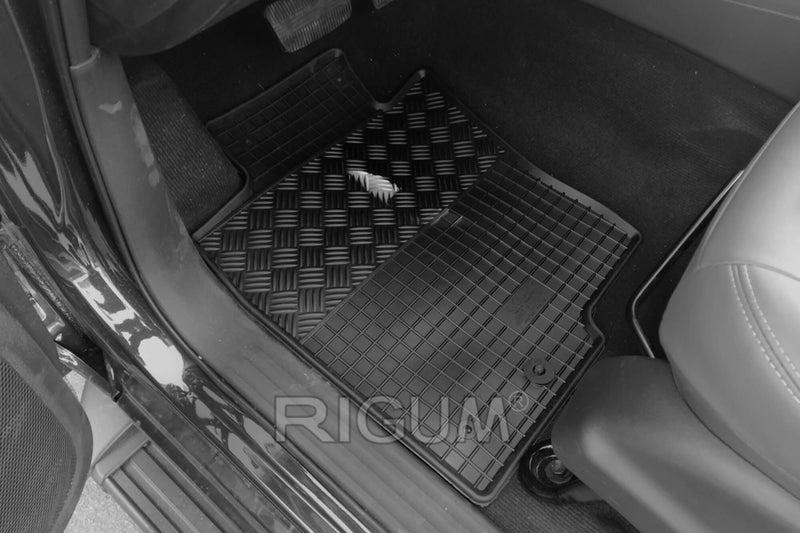 Ταπέτα από καουτσούκ Rigum για Renault Alaskan (2017+)