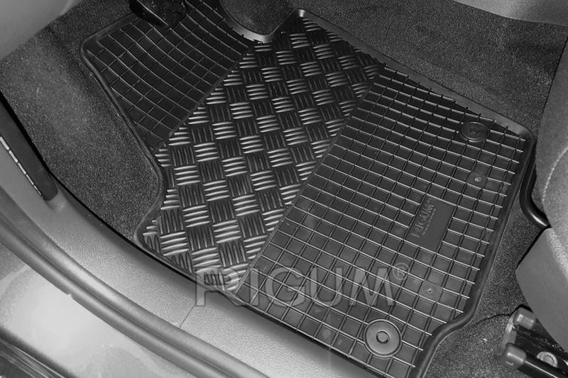 Ταπέτα από καουτσούκ Rigum για VW Polo (2001-2006)