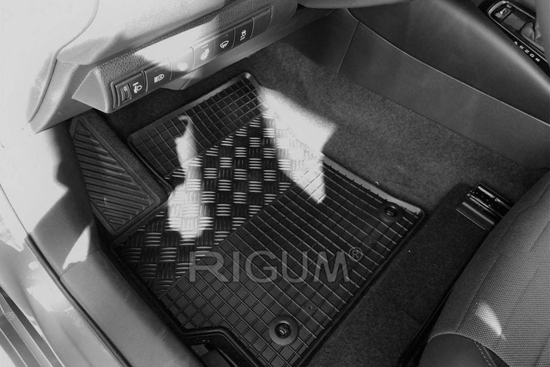 Σόλες από καουτσούκ Rigum για Suzuki Swace (2021+) - 4 τεμάχια, μαύρο