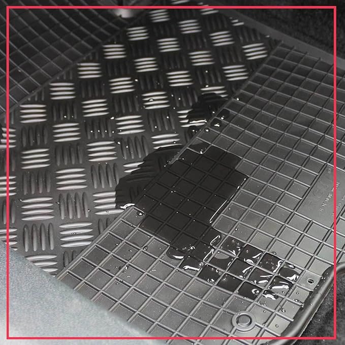 Гумени стелки Rigum за Mitsubishi Eclipse Cross (2018+), 4 части, черни